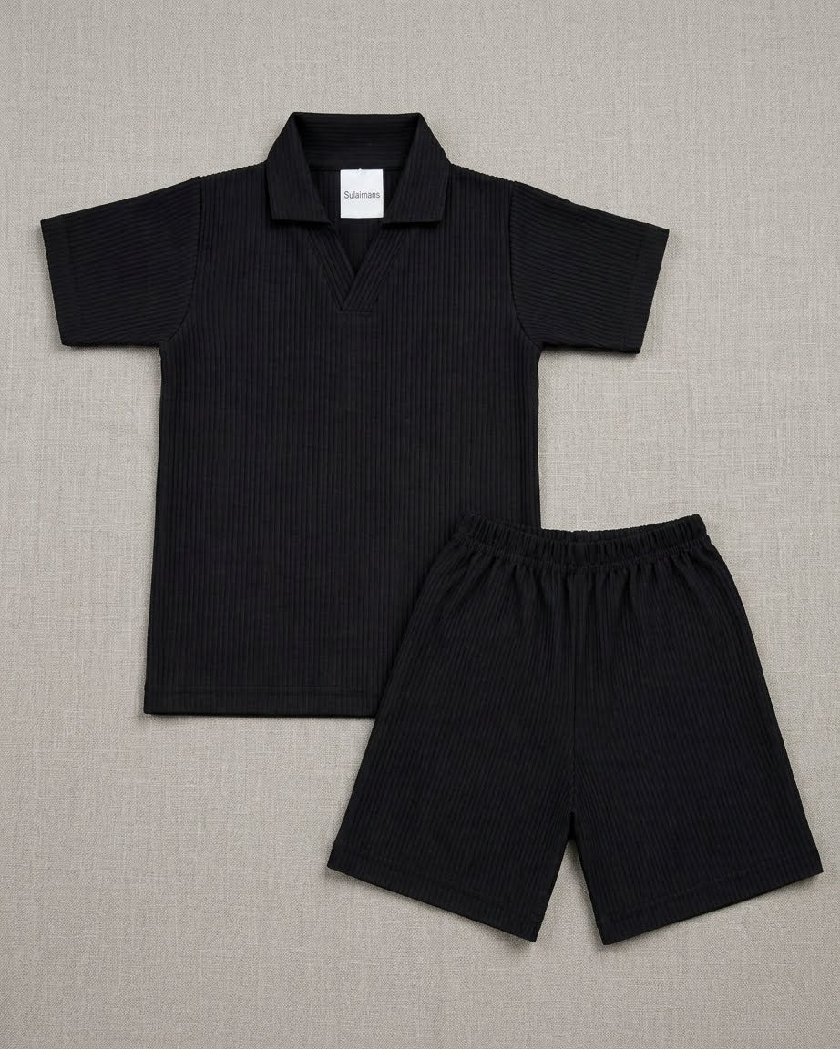V Neck - Shirt & Shorts - Black